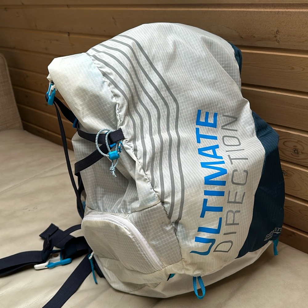 Ultimate Direction backpack S/M